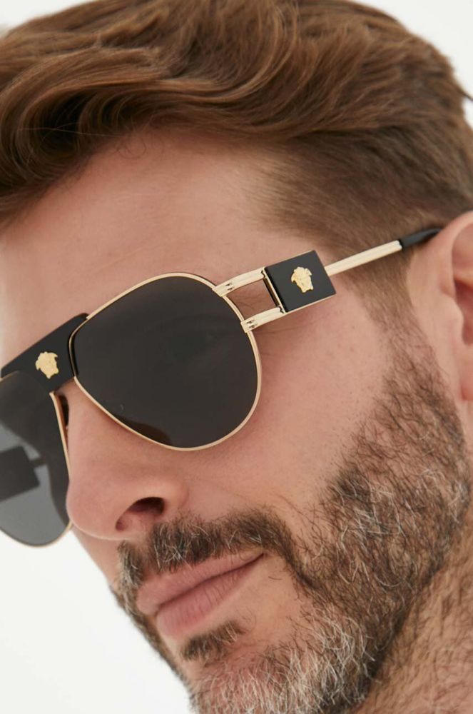 Сонцезахисні окуляри Versace чоловічі колір золотий (3262679)