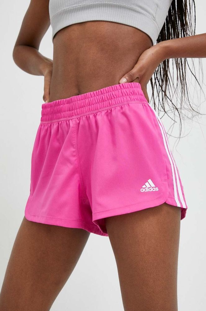 Шорти для тренувань adidas Performance Pacer колір рожевий з аплікацією середня посадка